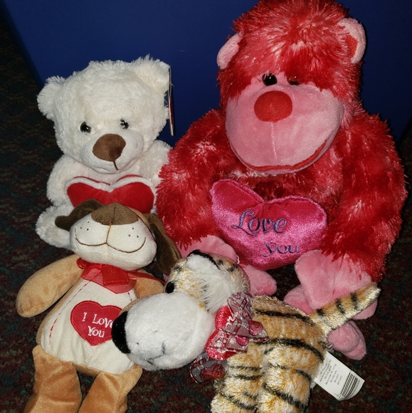 Lot of 4 Valentine's Day stuffed animal plushes - Picture 2 of 11